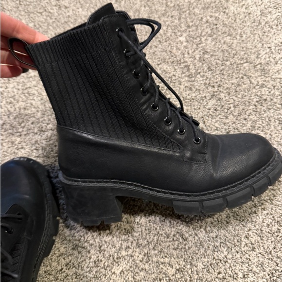 EUC UNILADY BOUTIQUE 8.5/9 Black Women's Moto Boots - Picture 5 of 6